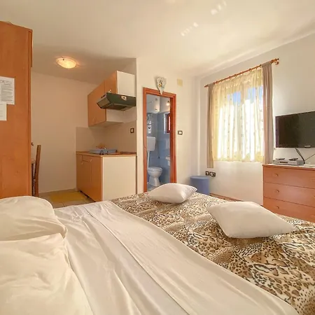 Апартаменты Gardenia One *