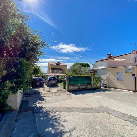 Gardenia One Apartment